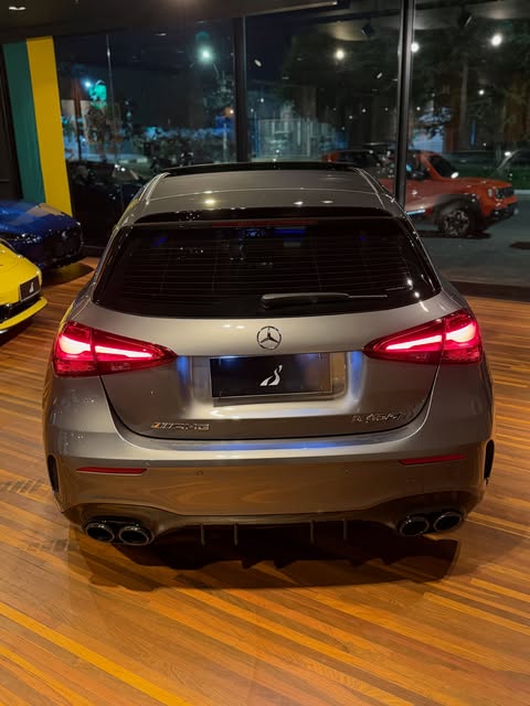 MERCEDES-BENZ A45 AMG - Imagem 3