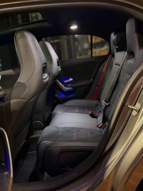 MERCEDES-BENZ A45 AMG - Imagem 6