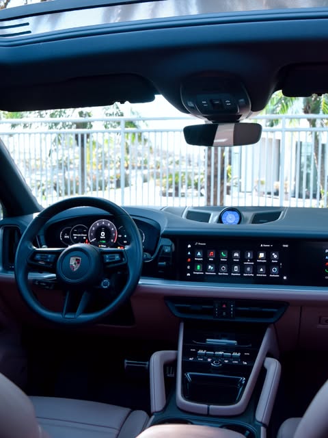PORSCHE CAYENNE S 3.0 V6 E-HYBRID - Imagem 4