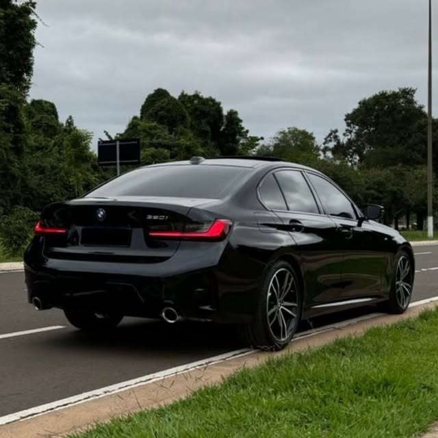 BMW 320I M SPORT - Imagem 5