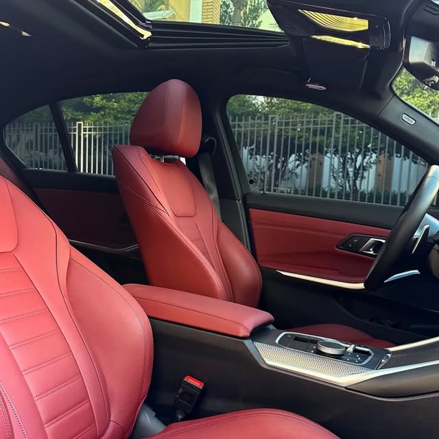 BMW 320I M SPORT - Imagem 10