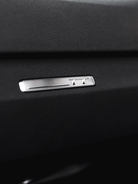 AUDI TT ROADSTER - Imagem 13