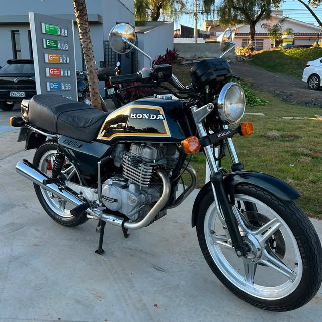 HONDA CB 400 - Imagem 3