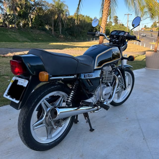 HONDA CB 400 - Imagem 4