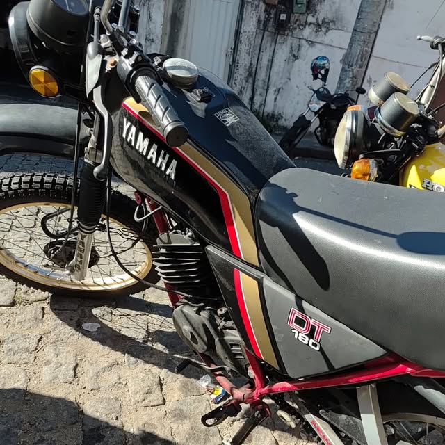YAMAHA DT - Imagem 1