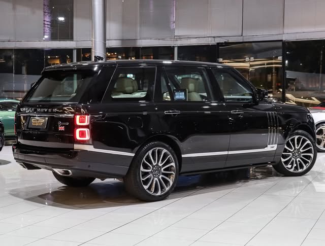 LAND ROVER RANGE ROVER VOGUE SV AUTOBIOGRAPHY LONG WHEELBASE - Imagem 18