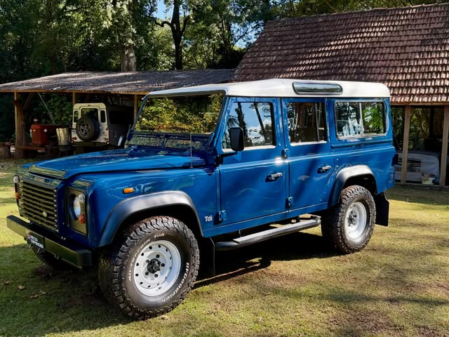 LAND ROVER DEFENDER - Imagem 1