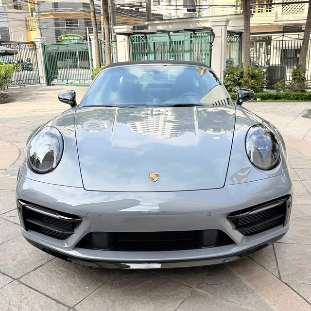 PORSCHE 911 TARGA 4 GTS - Imagem 9