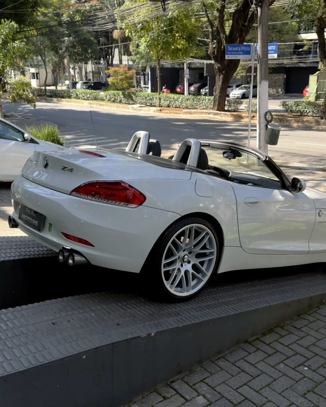 BMW Z4 SDRIVE23I - Imagem 5