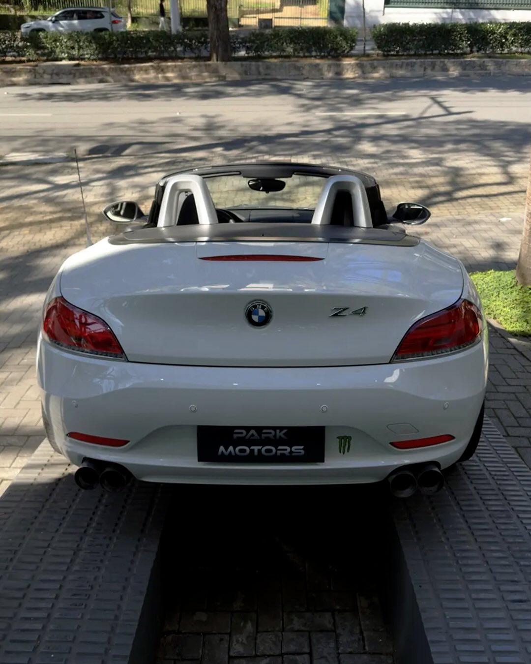 BMW Z4 SDRIVE23I - Imagem 6
