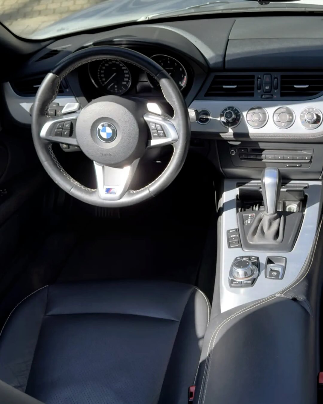 BMW Z4 SDRIVE23I - Imagem 9