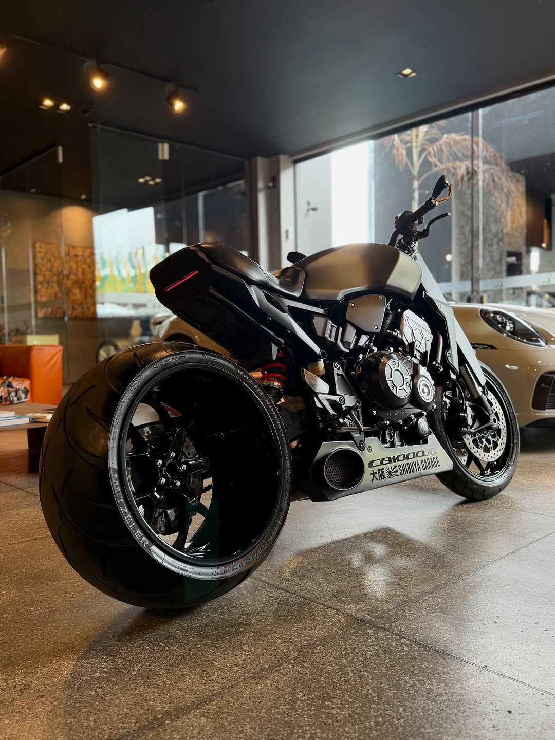 HONDA CB1000 R - Imagem 13