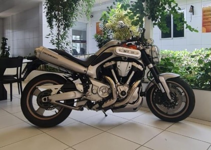 YAMAHA MT-01 - Imagem 2