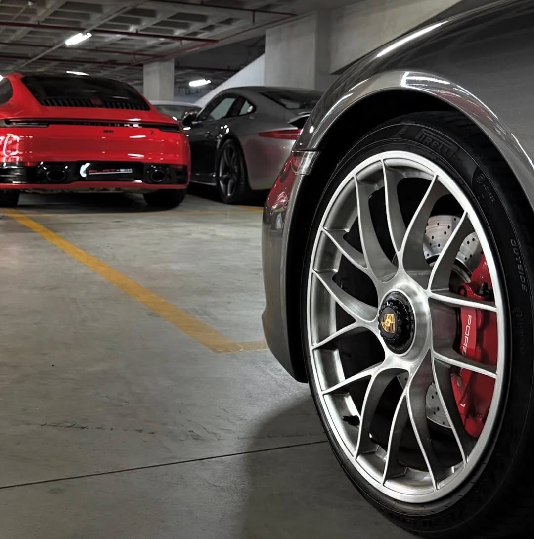 PORSCHE 911 GTS - Imagem 16