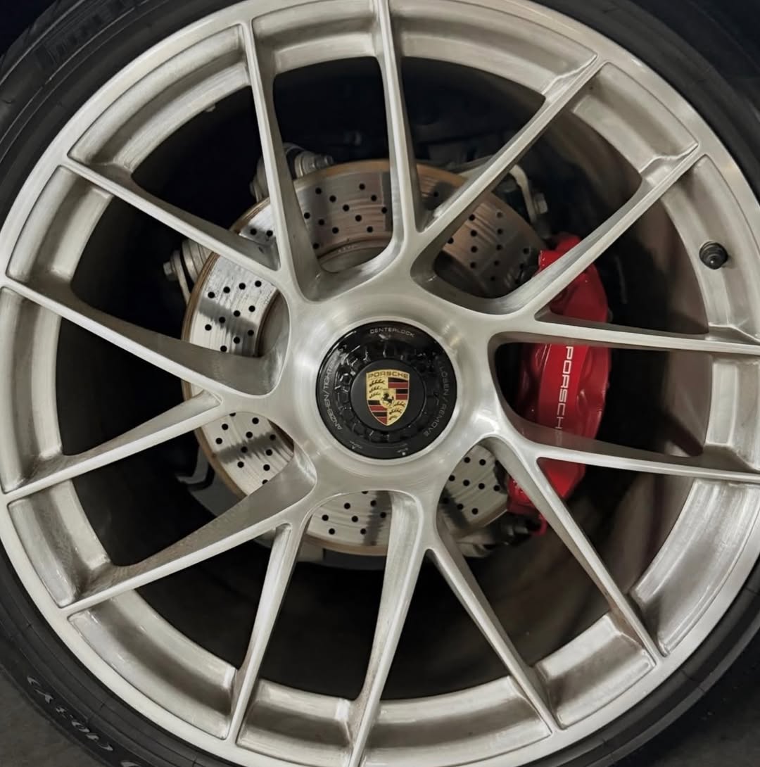 PORSCHE 911 GTS - Imagem 7