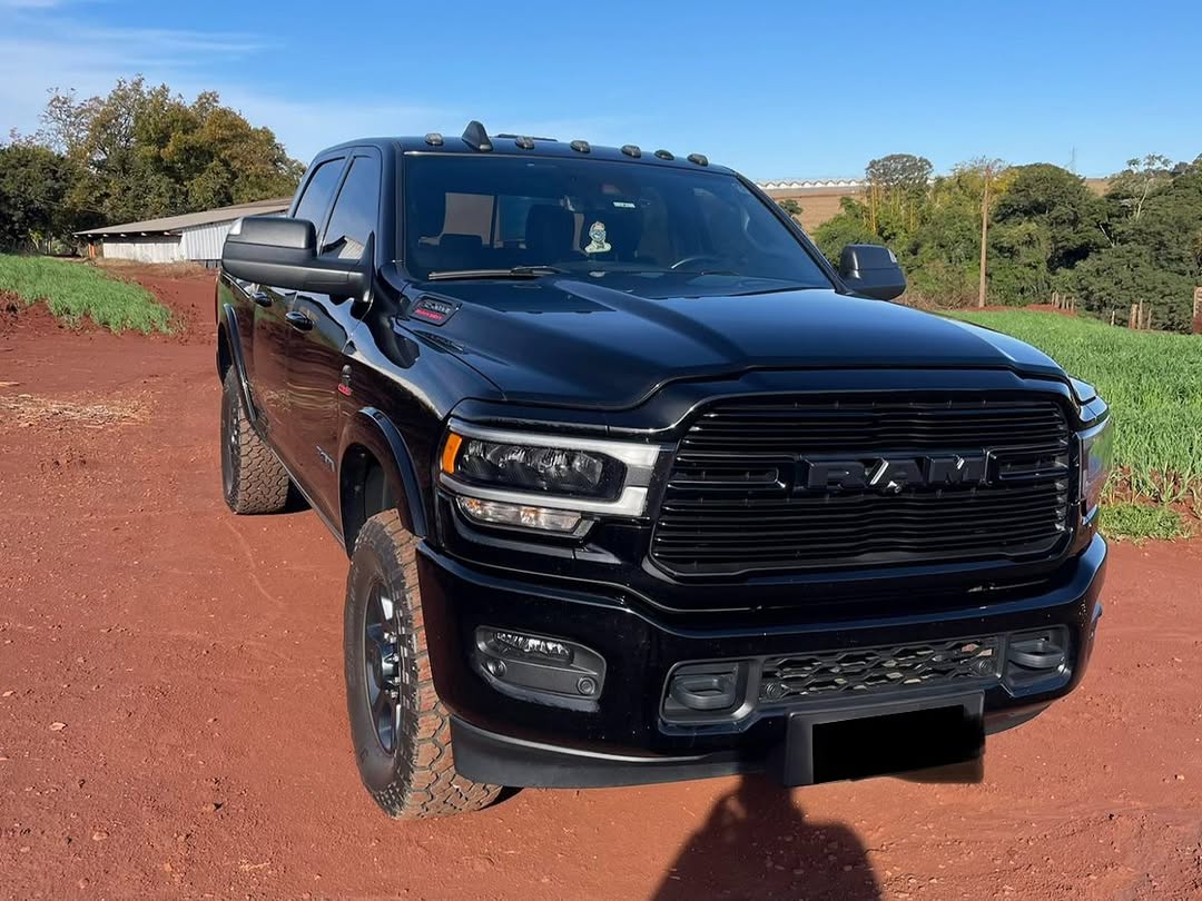 RAM 3500 LARAMIE NIGHT EDITION - Imagem 1