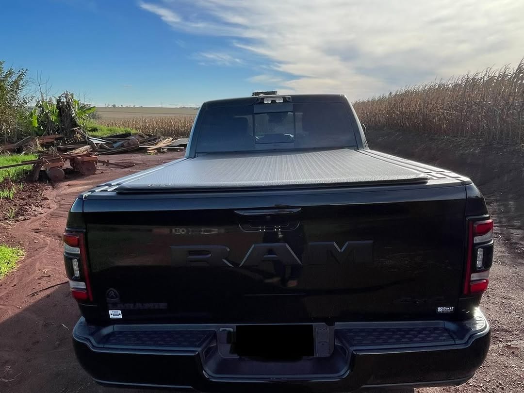 RAM 3500 LARAMIE NIGHT EDITION - Imagem 4