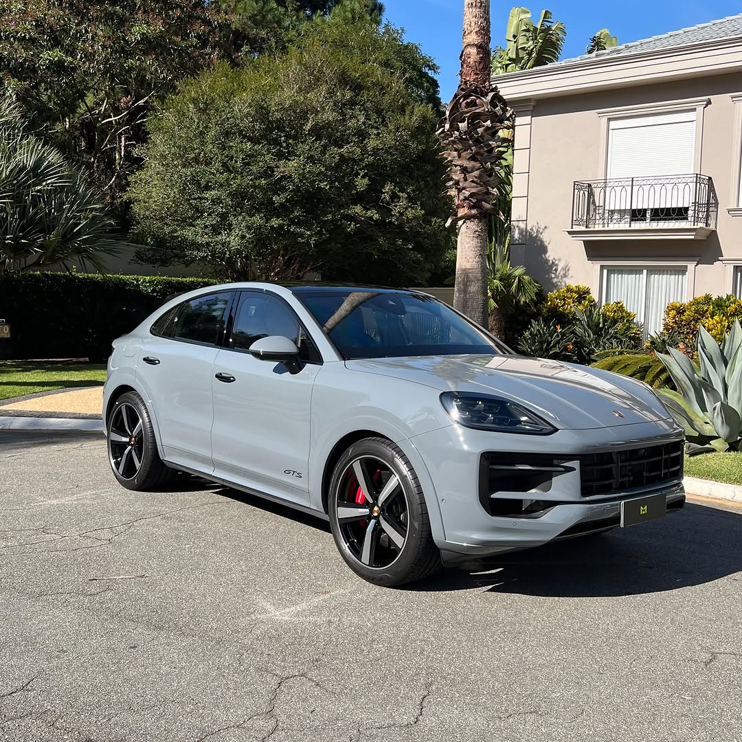 PORSCHE CAYENNE GTS COUPÉ - Imagem 3
