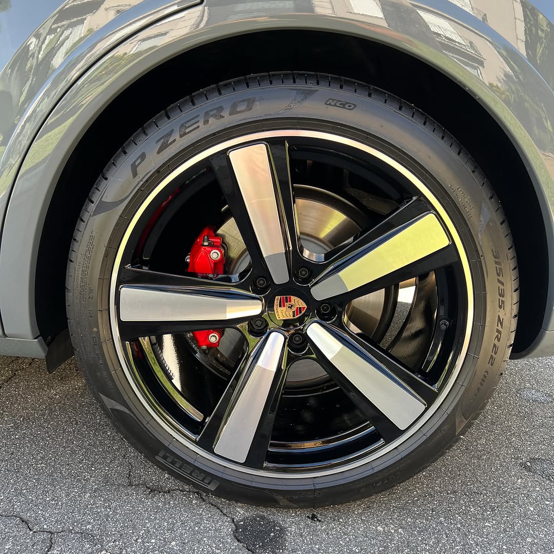 PORSCHE CAYENNE GTS COUPÉ - Imagem 10