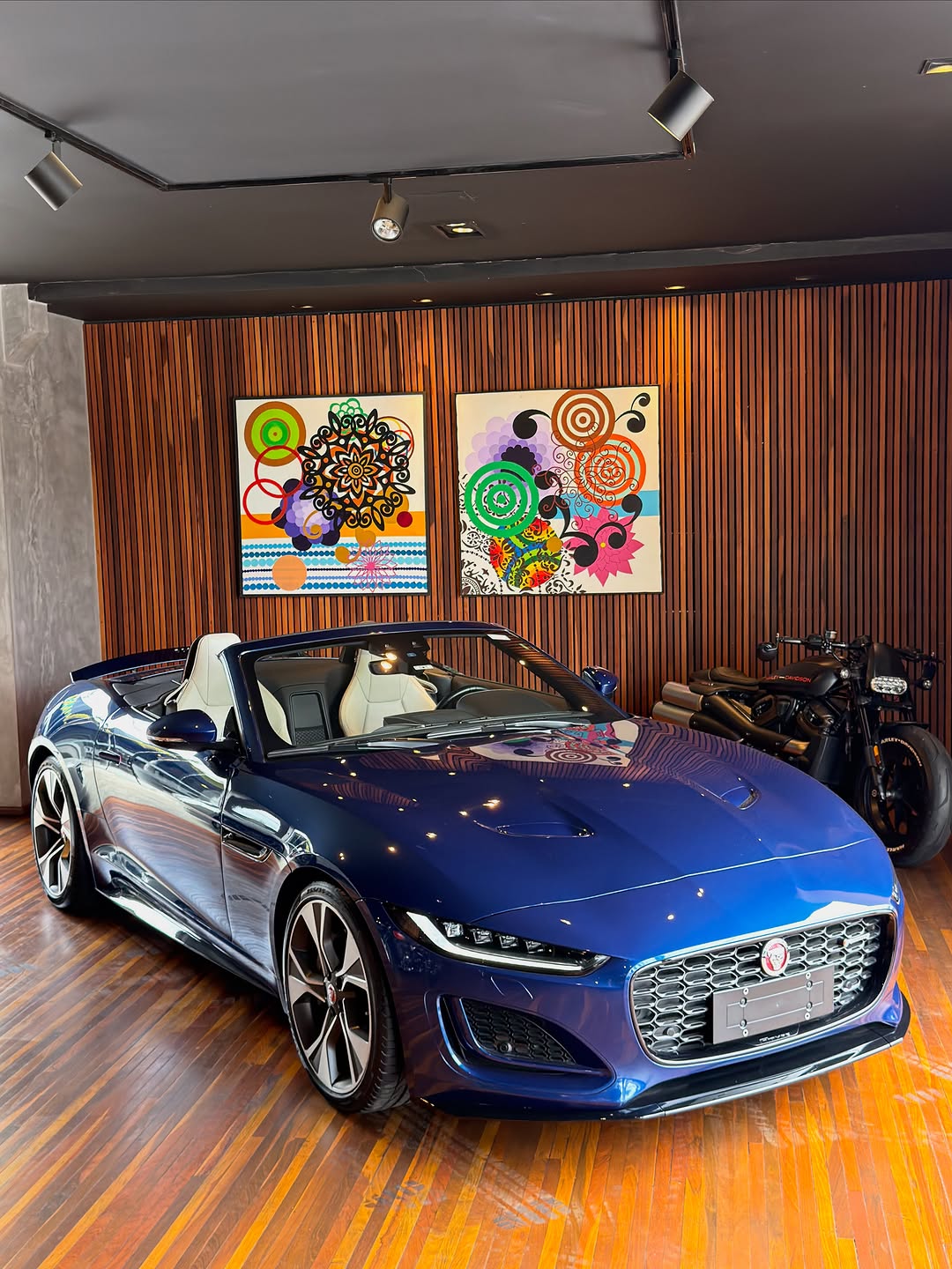 JAGUAR F-TYPE P300 R-DYNAMIC CABRIO - Imagem 1