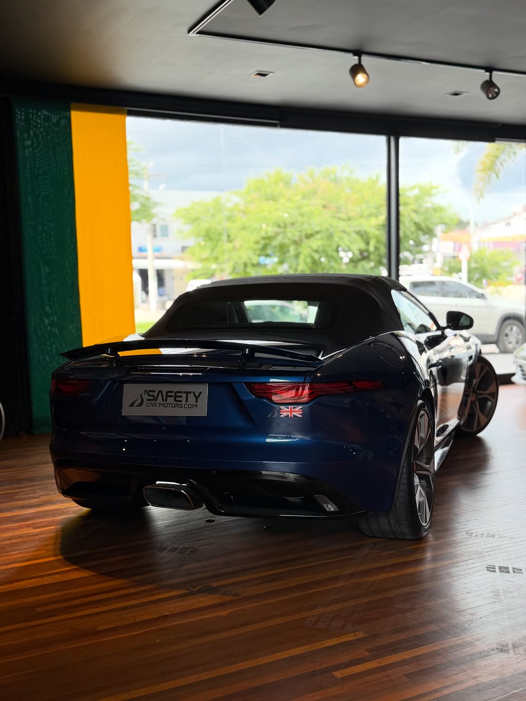 JAGUAR F-TYPE P300 R-DYNAMIC CABRIO - Imagem 20