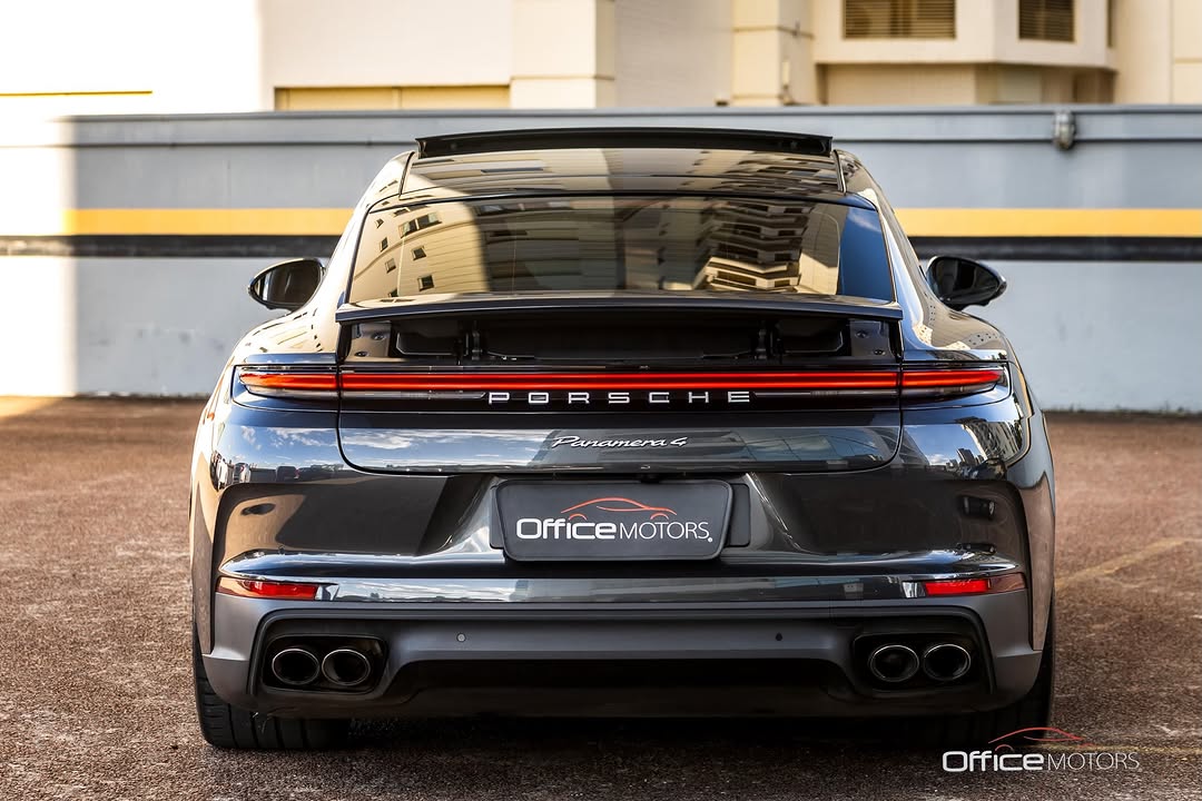 PORSCHE PANAMERA 4 E-HYBRID - Imagem 6