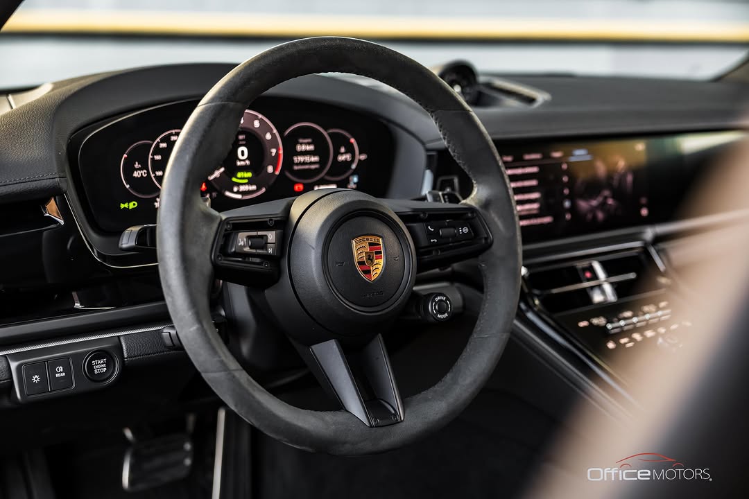 PORSCHE PANAMERA 4 E-HYBRID - Imagem 7