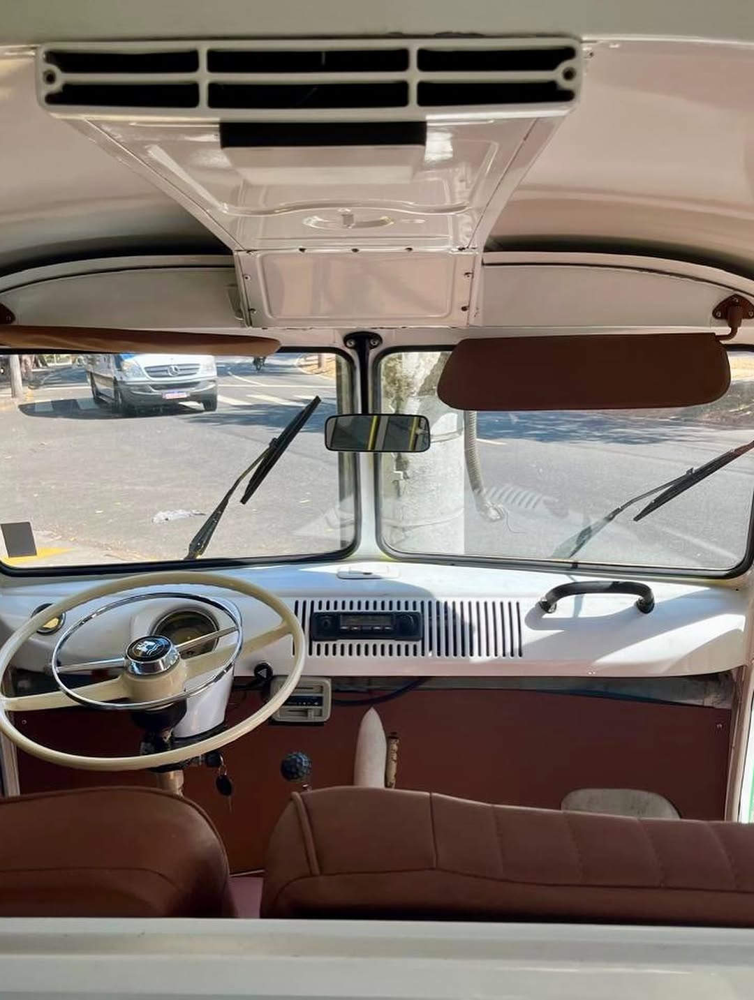 VOLKSWAGEN KOMBI - Imagem 13