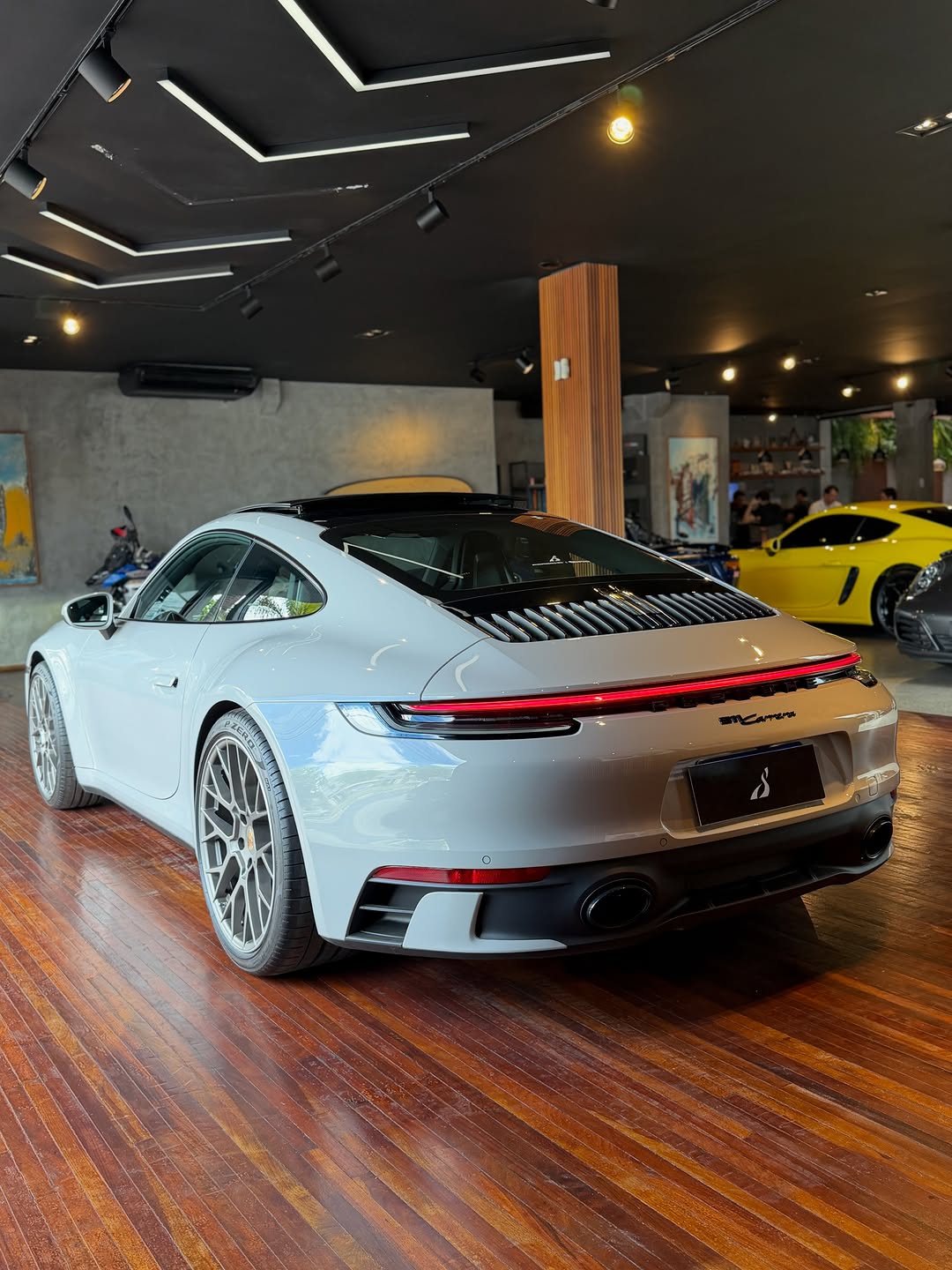 PORSCHE 911 CARRERA - Imagem 11