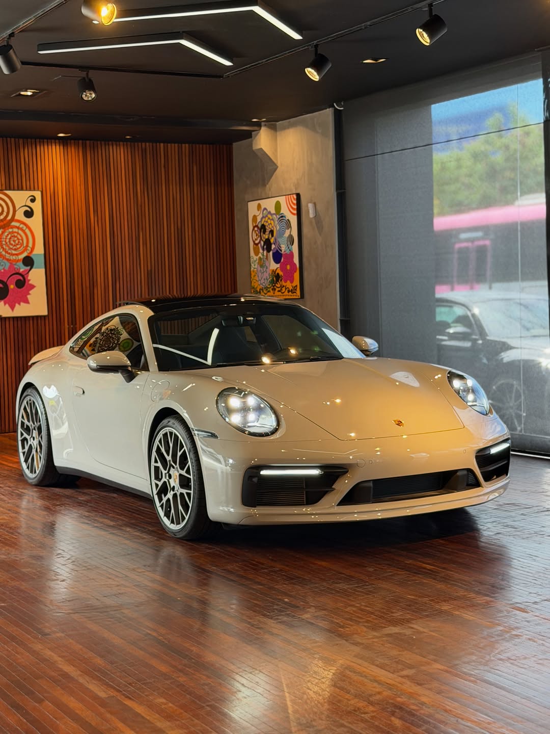 PORSCHE 911 CARRERA - Imagem 3