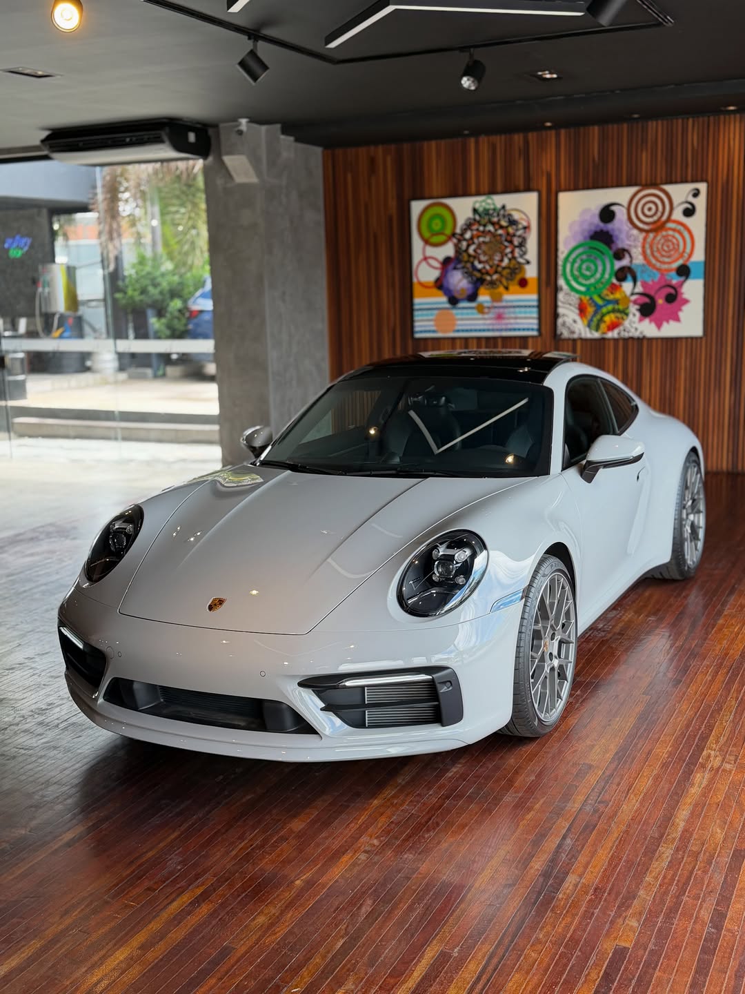 PORSCHE 911 CARRERA - Imagem 8