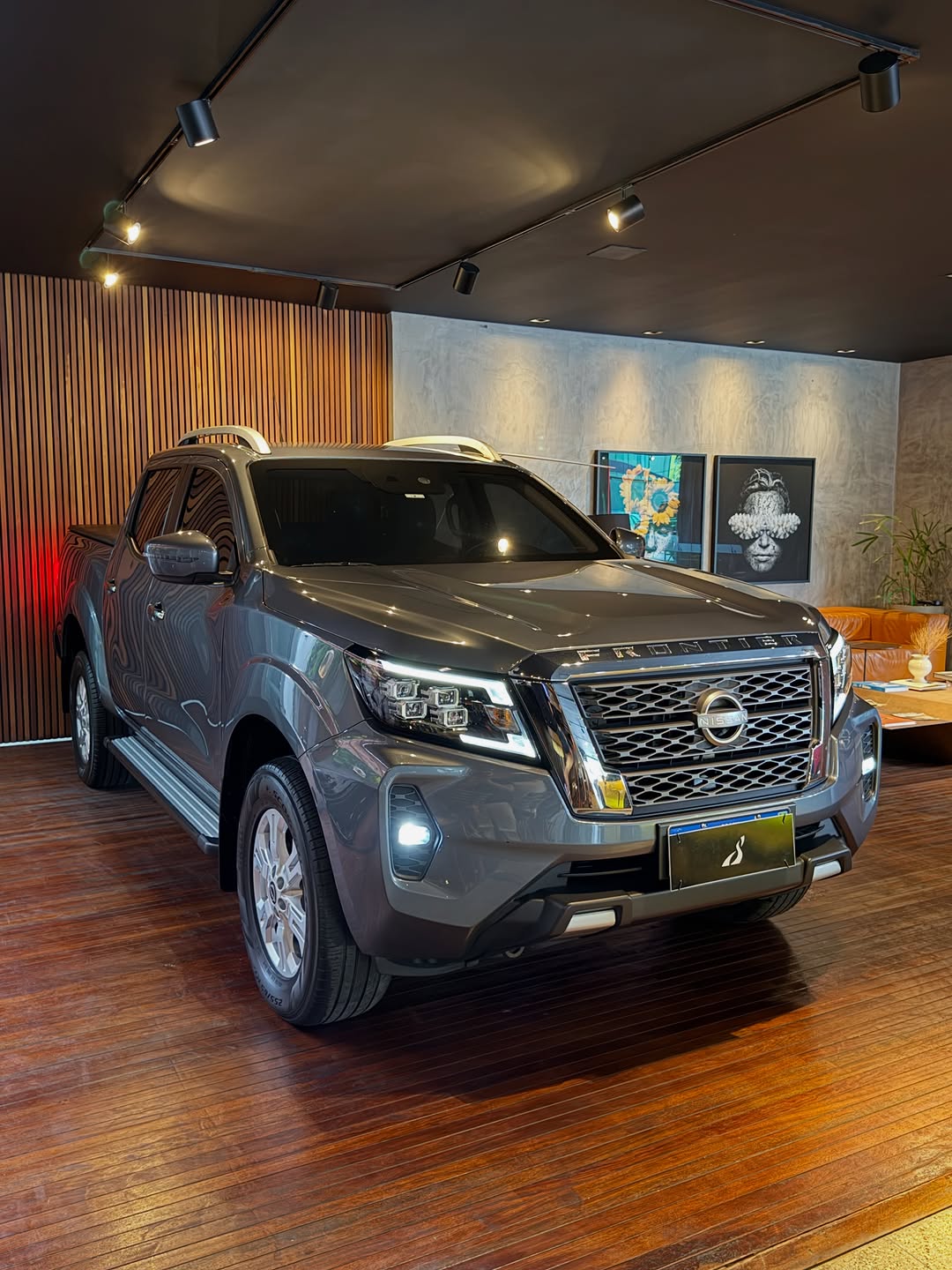 NISSAN FRONTIER XE 2.3 BI-TURBO - Imagem 2