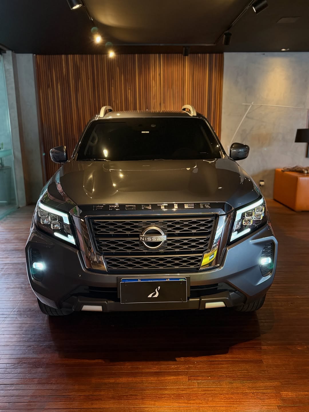 NISSAN FRONTIER XE 2.3 BI-TURBO - Imagem 3
