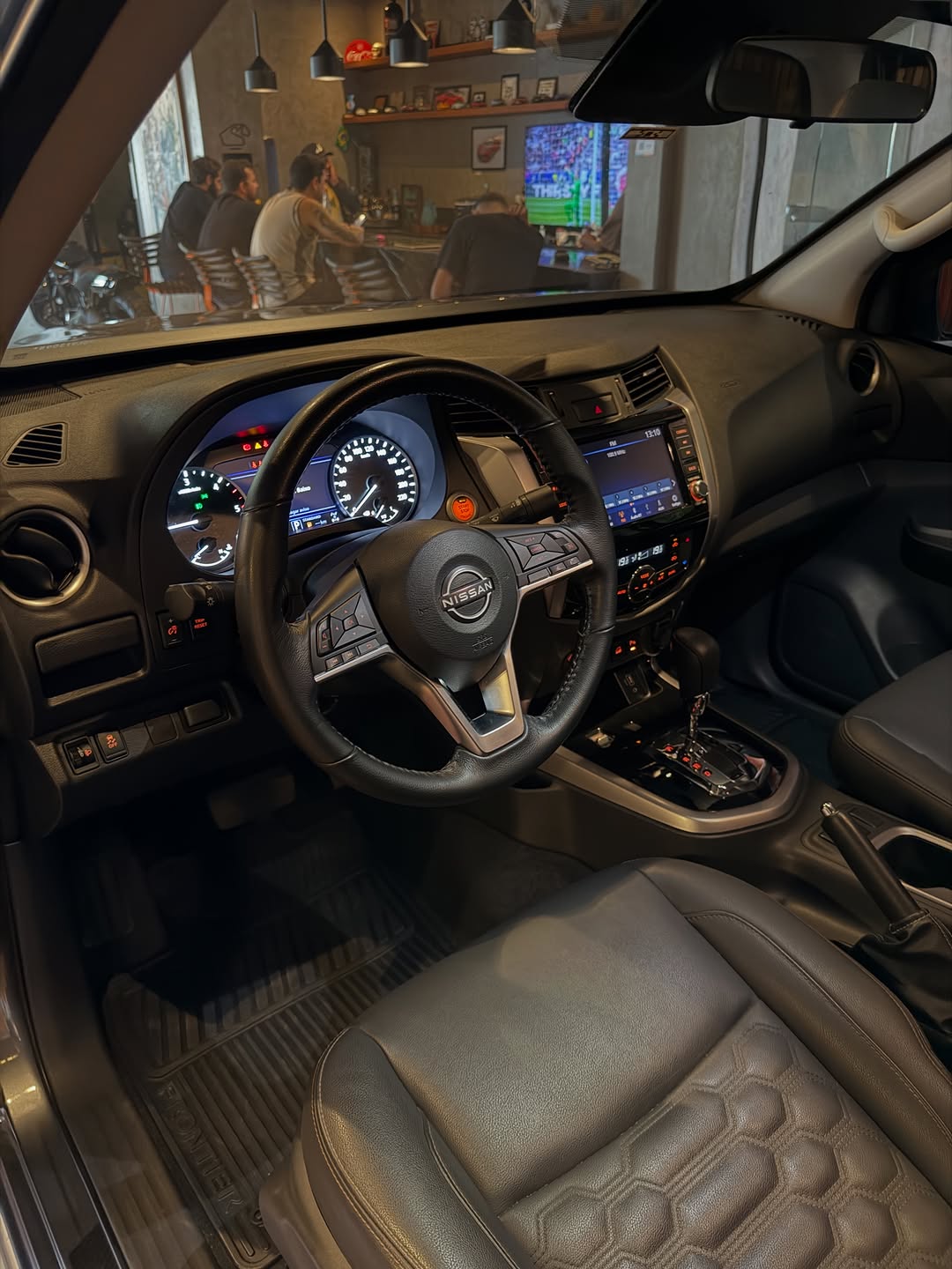 NISSAN FRONTIER XE 2.3 BI-TURBO - Imagem 7