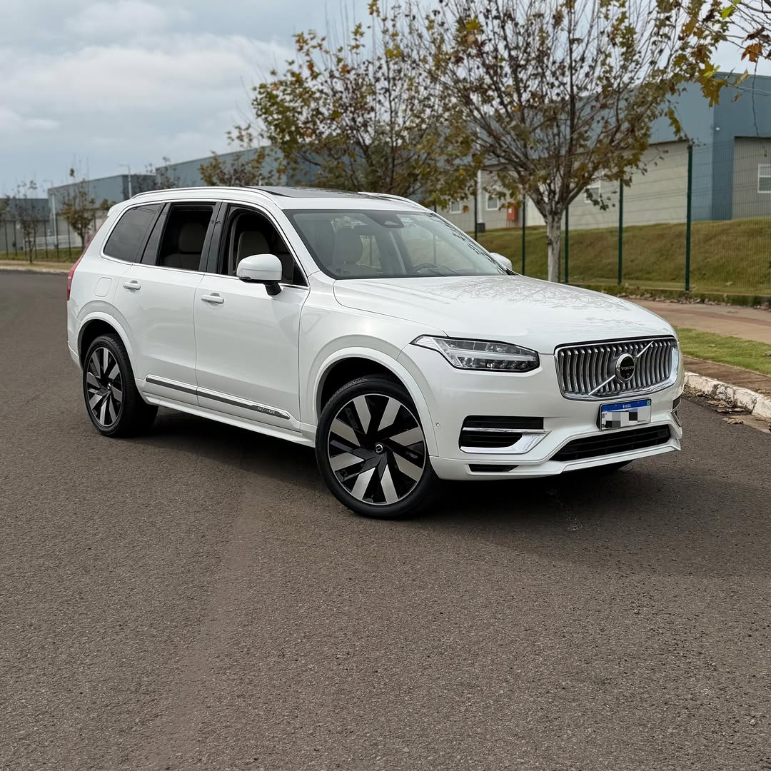 VOLVO XC 90 T8 ULTIMATE - Imagem 1