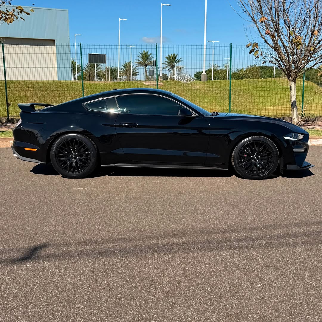FORD MUSTANG GT - Imagem 5