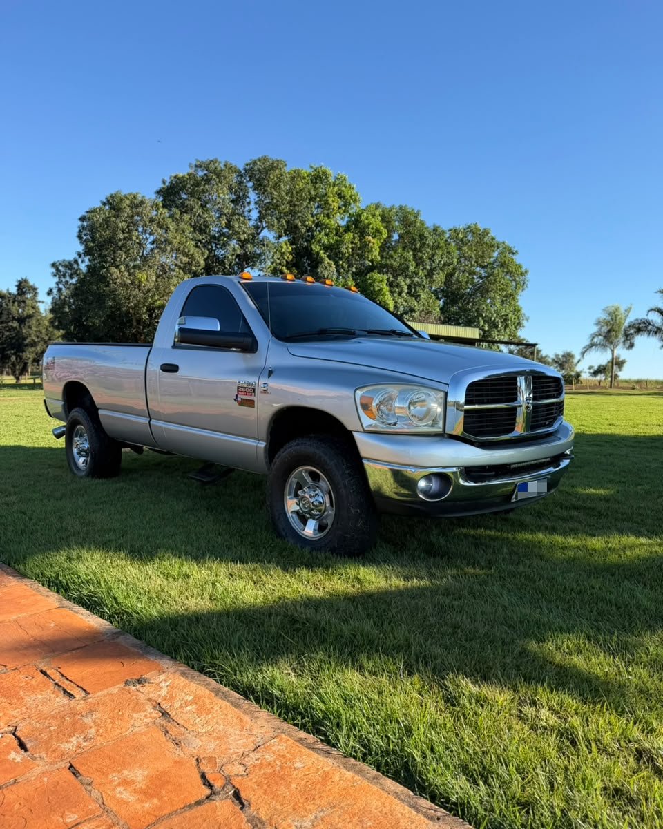 DODGE RAM 2500 SLT - Imagem 1