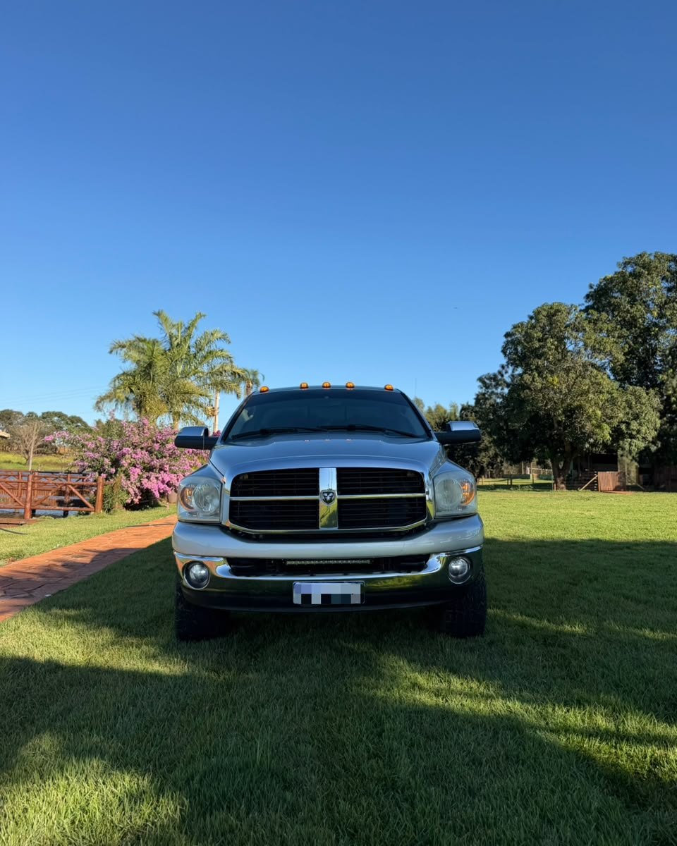 DODGE RAM 2500 SLT - Imagem 2