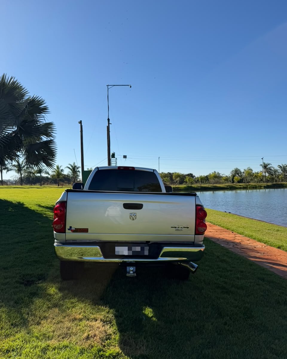 DODGE RAM 2500 SLT - Imagem 8