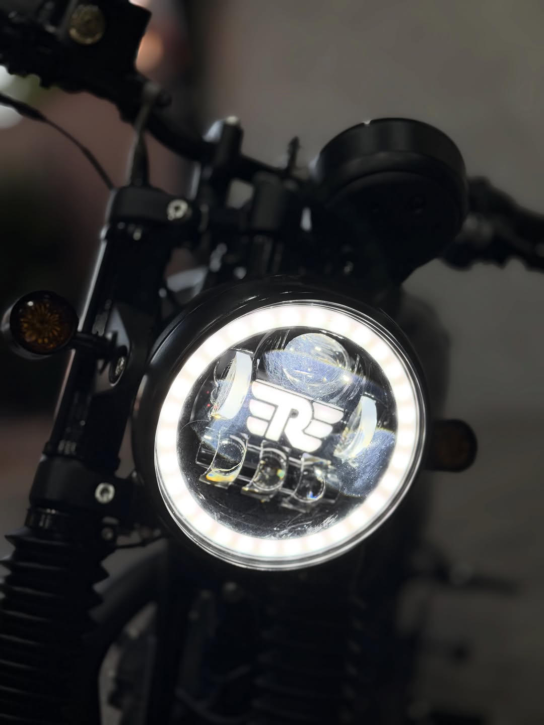 ROYAL ENFIELD HUNTER 350 - Imagem 4