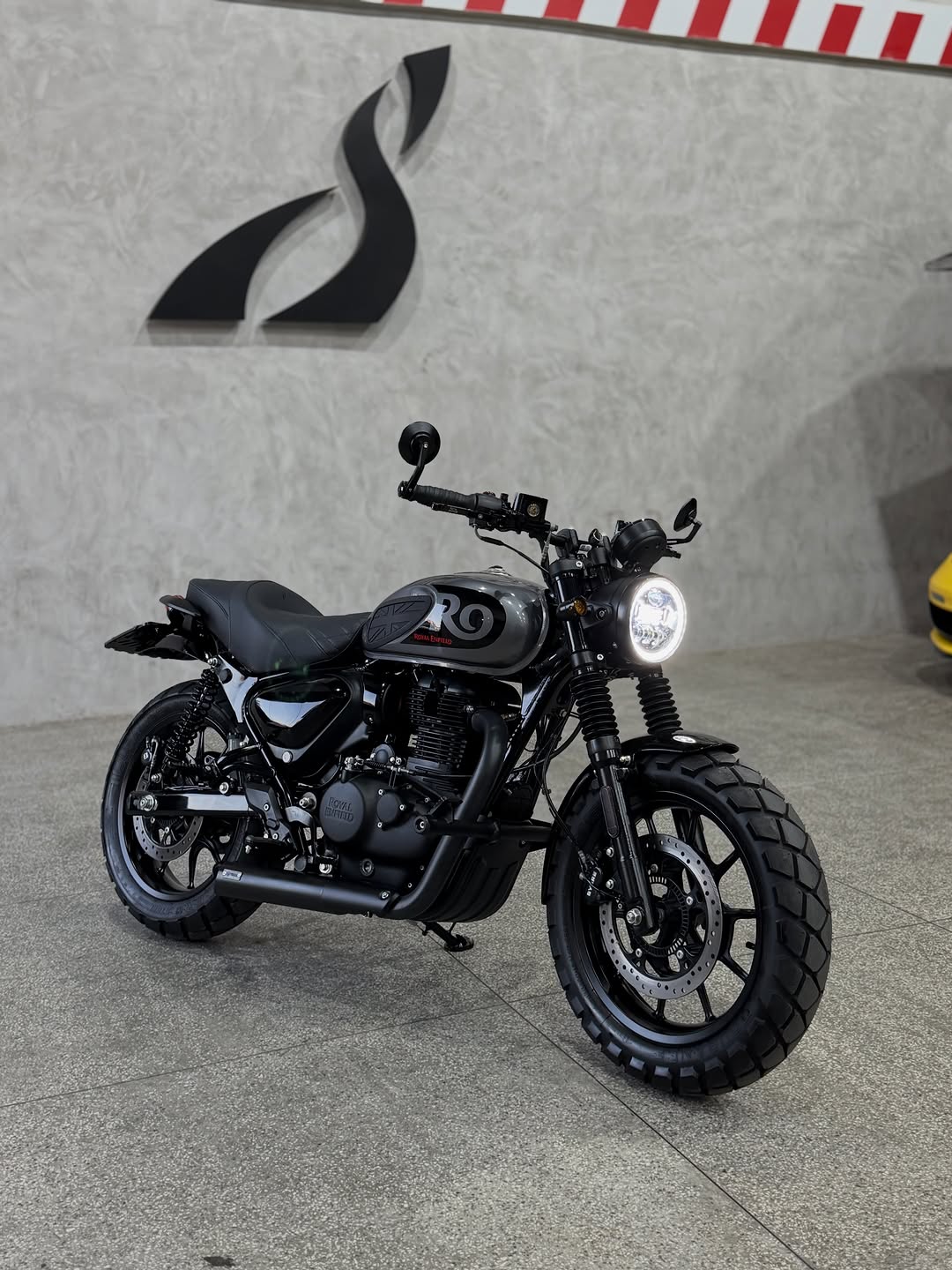 ROYAL ENFIELD HUNTER 350 - Imagem 10