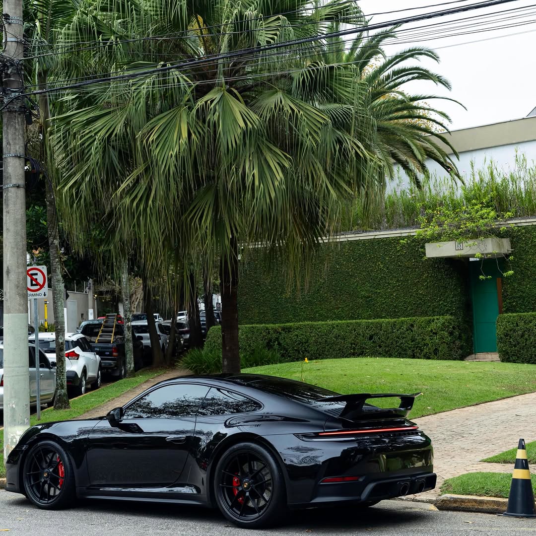 PORSCHE 911 CARRERA GTS - Imagem 6