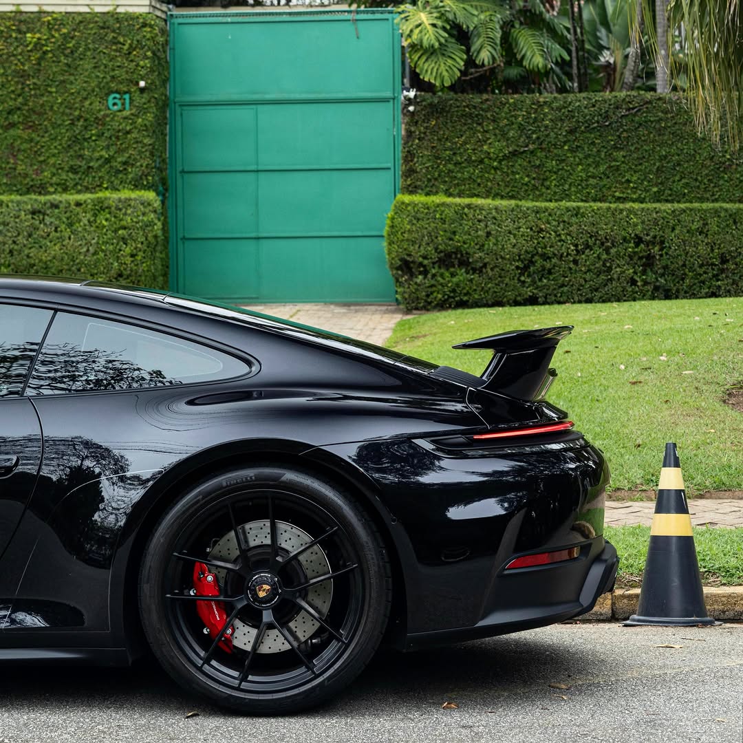 PORSCHE 911 CARRERA GTS - Imagem 8
