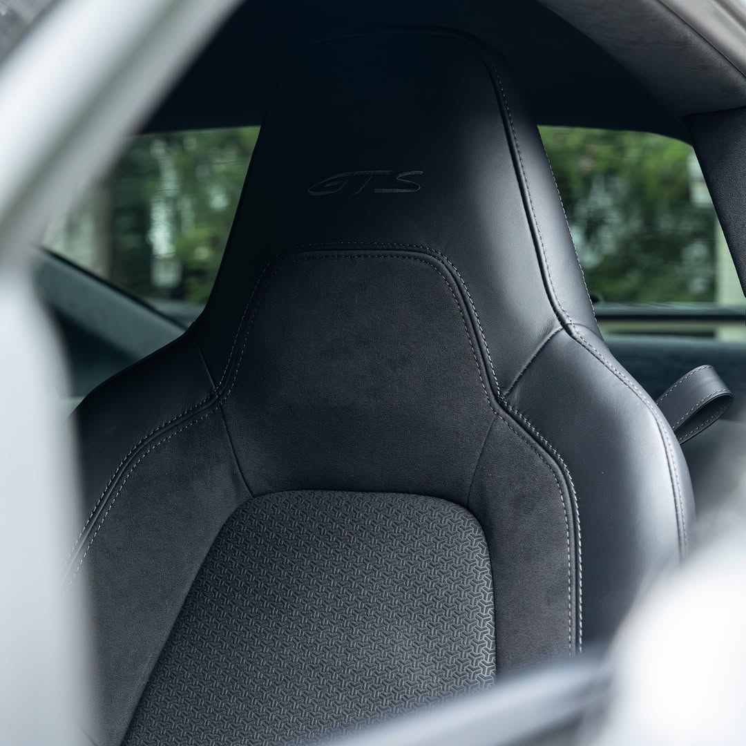 PORSCHE 911 CARRERA GTS - Imagem 9