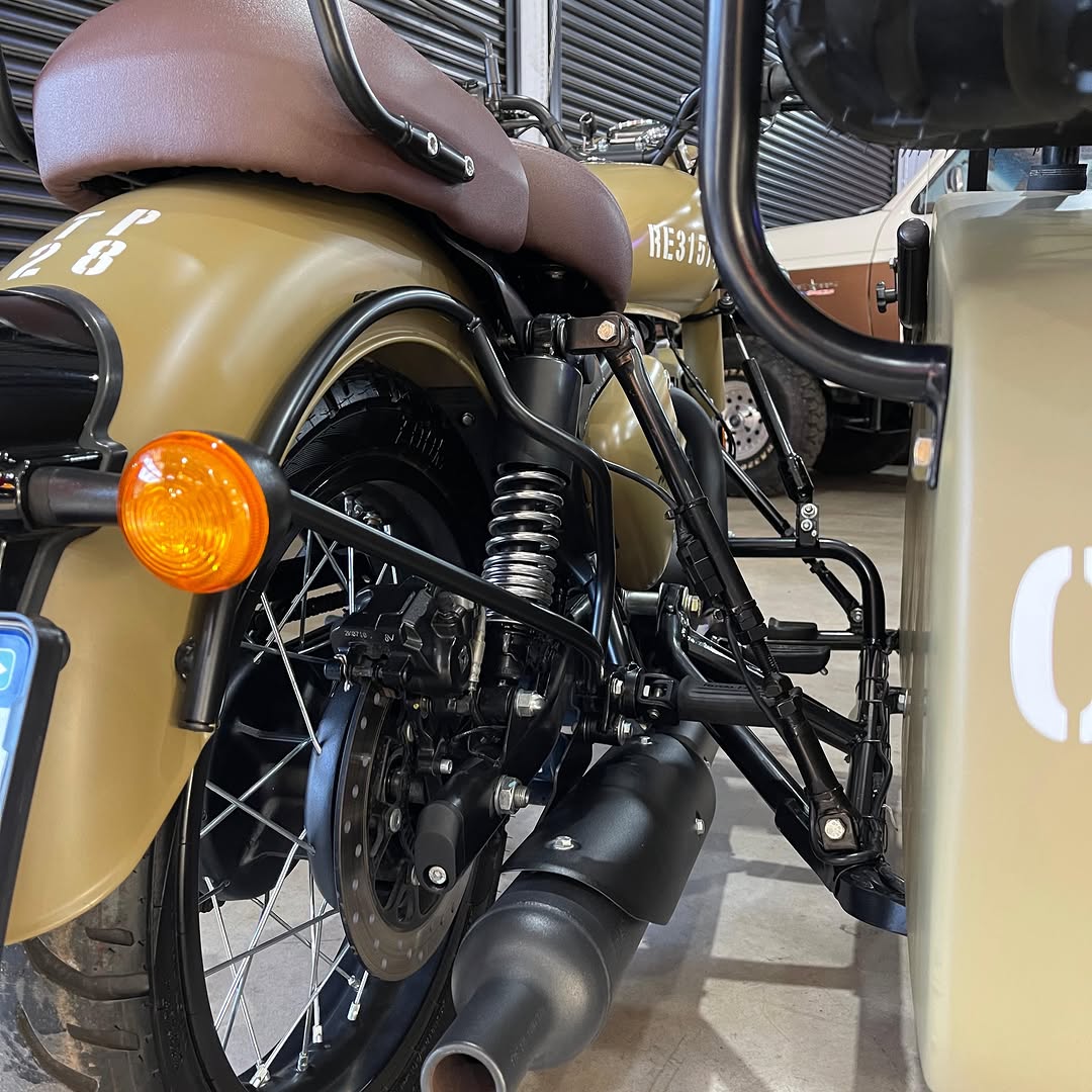 ROYAL ENFIELD CLASSIC 350 - Imagem 2