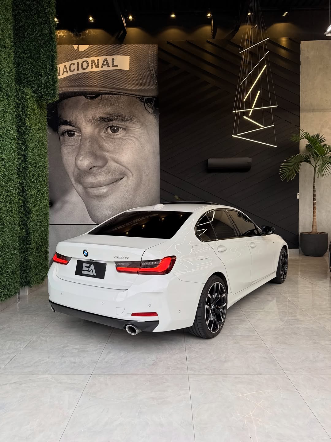BMW 320I SPORT GP - Imagem 17
