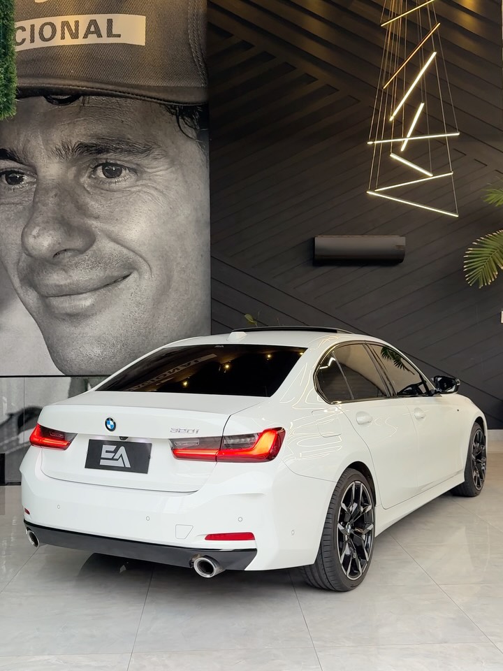BMW 320I SPORT GP - Imagem 18