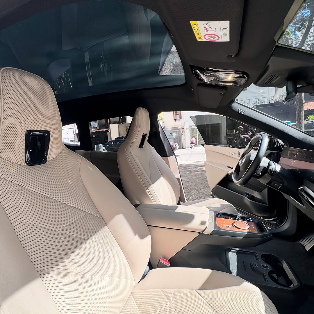 BMW IX XDRIVE40 - Imagem 9