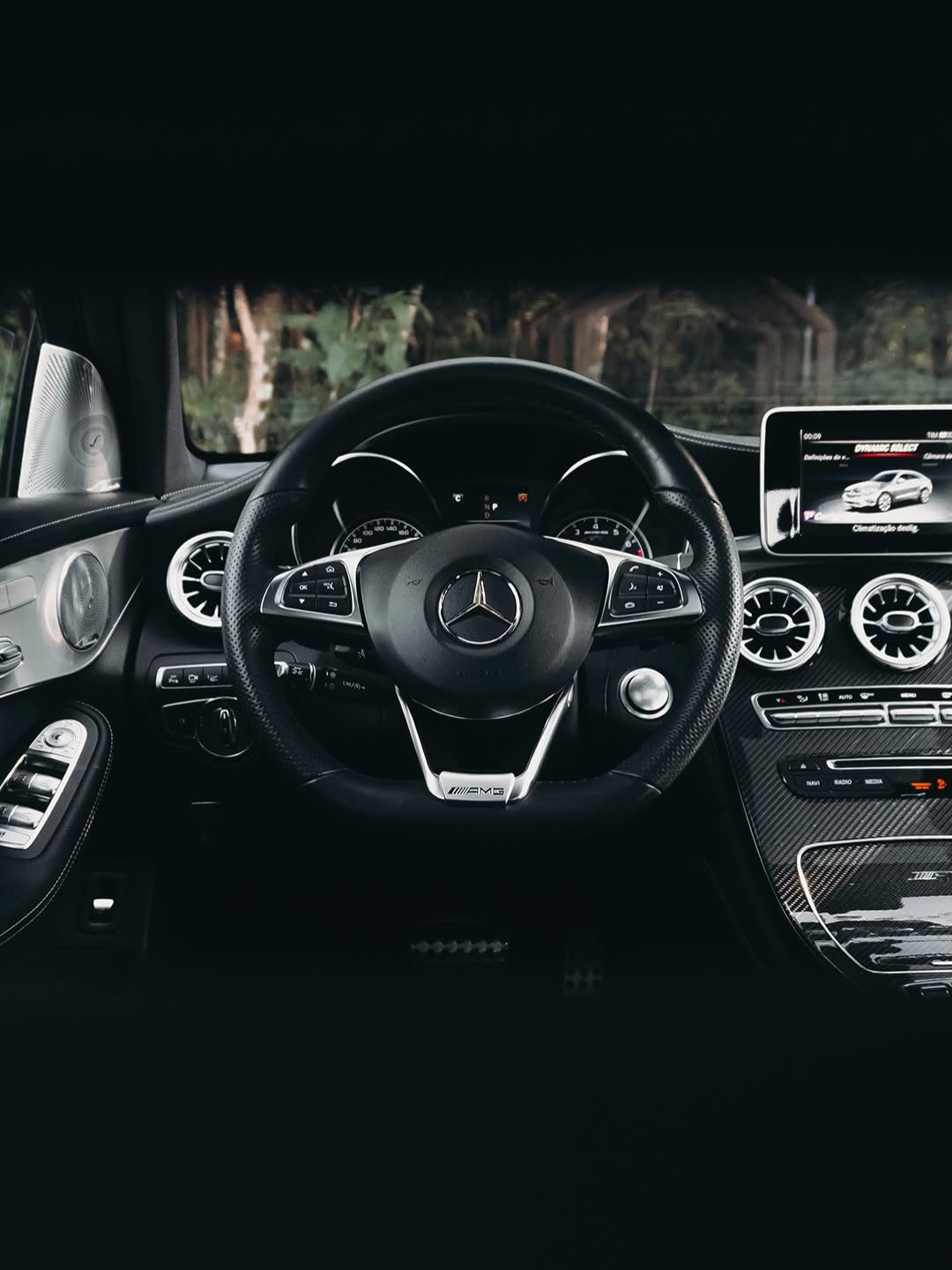 MERCEDES-BENZ GLC43 AMG COUPE - Imagem 13