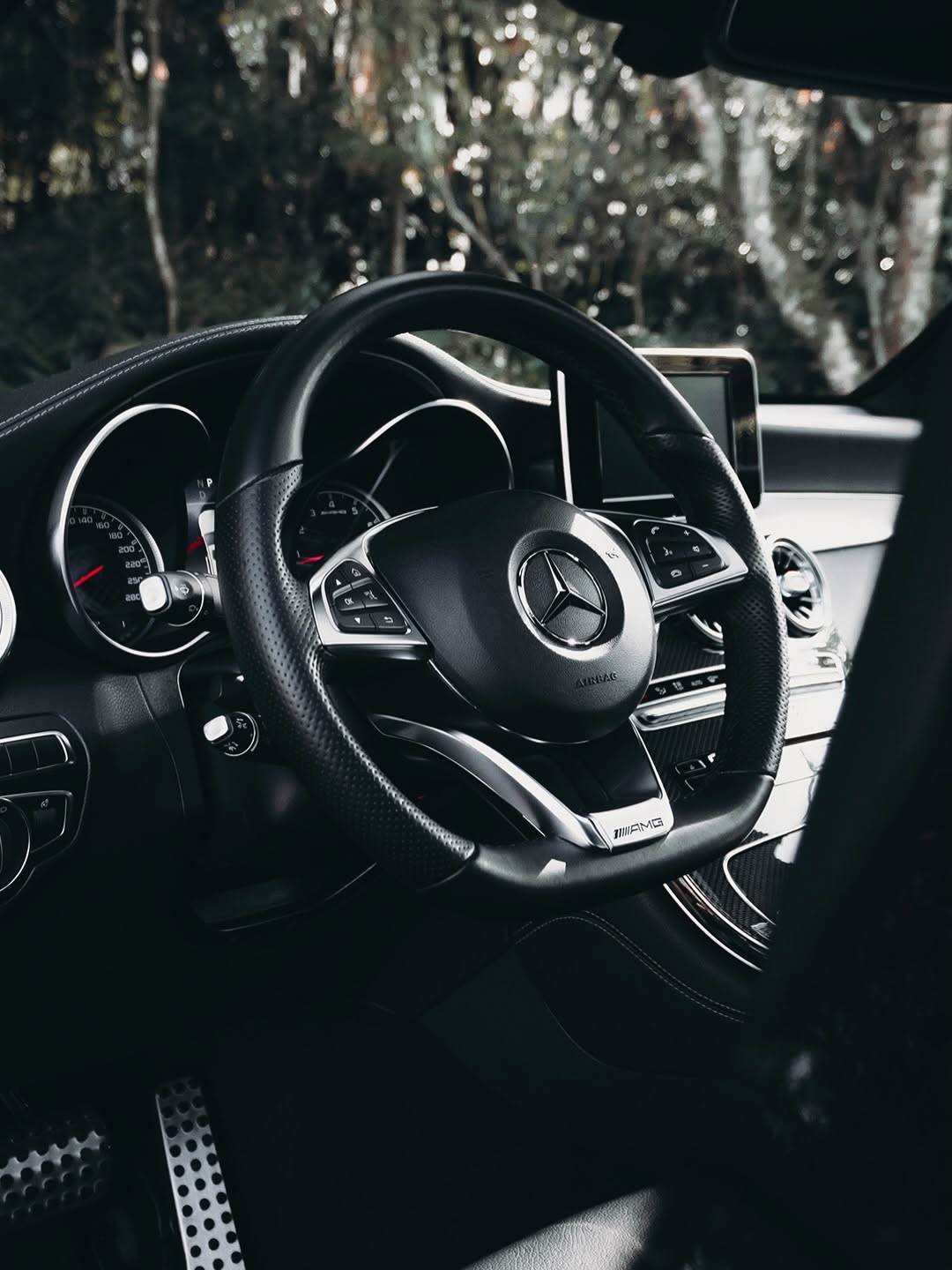 MERCEDES-BENZ GLC43 AMG COUPE - Imagem 8